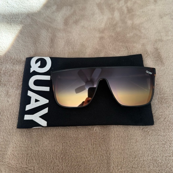 Quay Australia Accessories - Quay Australia Gradient Black and Brown Sunglasses